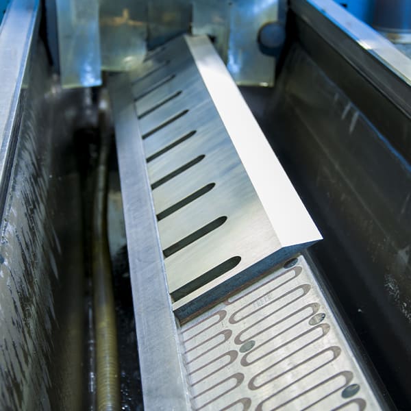 Afilado de cuchillas industriales